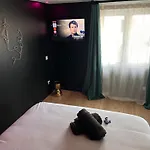 La Prestige Avec Sauna Netflix Jardin Champigneulles