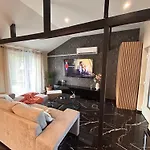La Prestige Avec Sauna Netflix Jardin Champigneulles