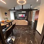 Appartement La Prestige Avec Sauna Netflix Jardin