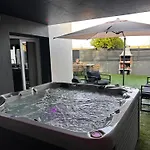 Appartement La Prestige Avec Sauna Netflix Jardin *